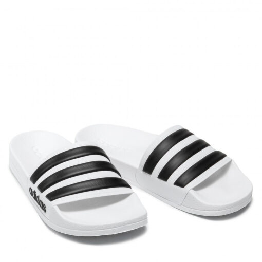 Adidas: AQ1702