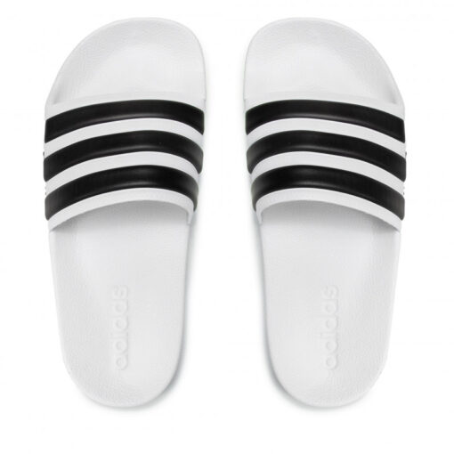Adidas: AQ1702