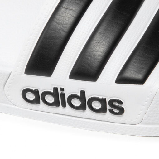 Adidas: AQ1702