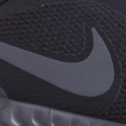 NIKE Revolution 5