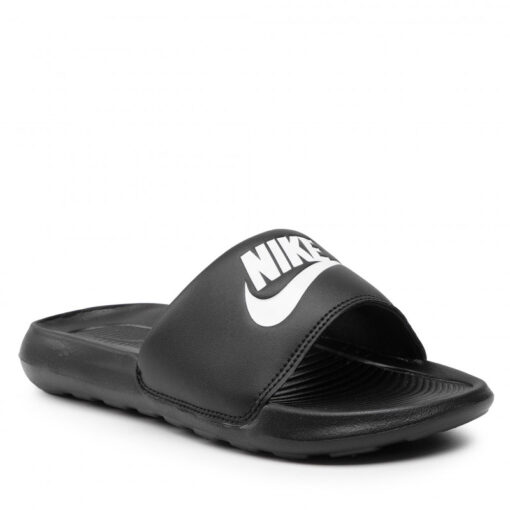 NIKE VICTORI