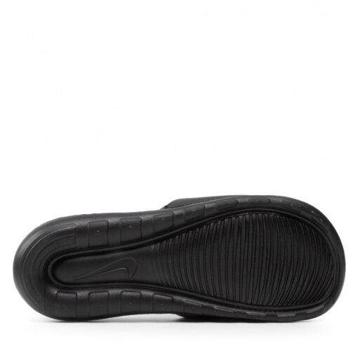 NIKE VICTORI