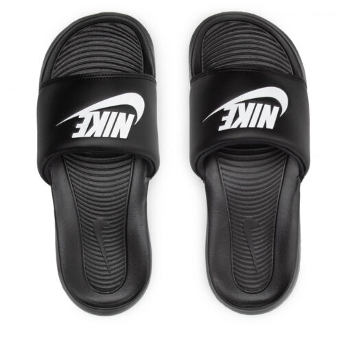 NIKE VICTORI