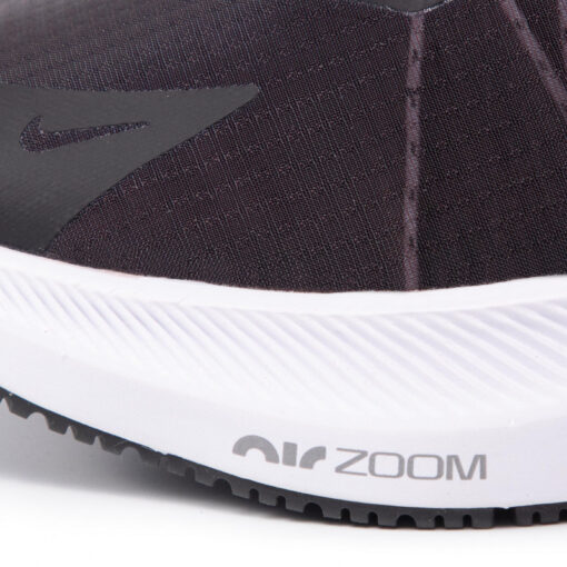 NIKE Zoom Winflo 8